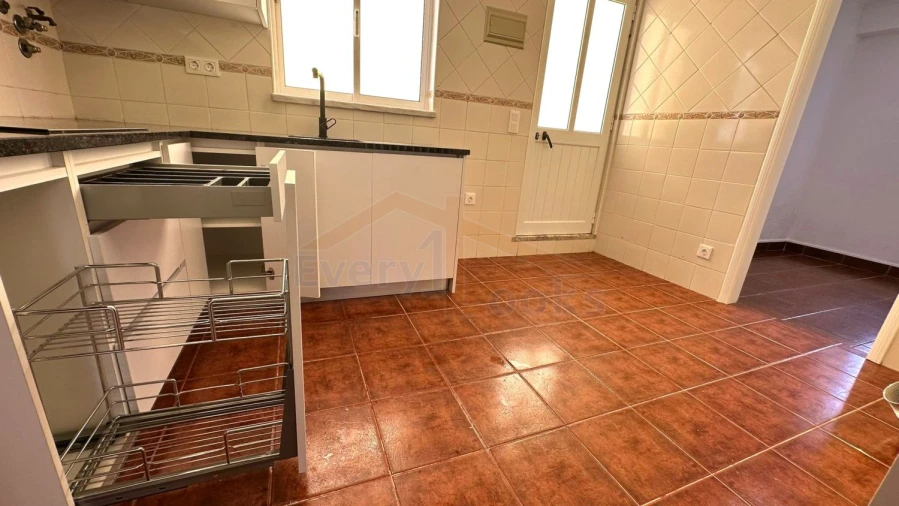 Moradia T3 para Venda em Santa Maria, São Pedro e Sobral da Lagoa Foto 8