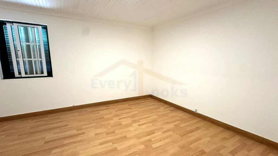 Moradia T3 para Venda em Santa Maria, São Pedro e Sobral da Lagoa Foto 40