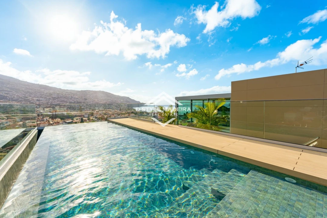 Apartamento T2 para Arrendamento em Funchal (São Pedro) Foto 1