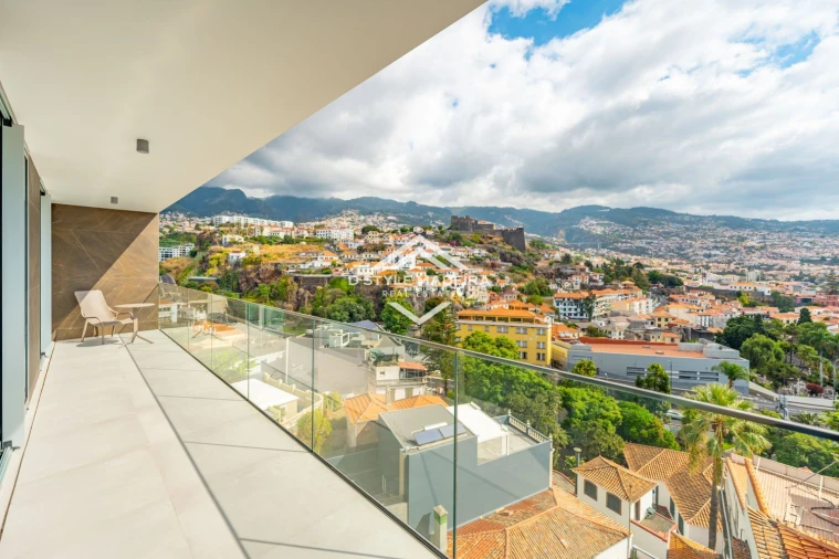 Apartamento T2 para Arrendamento em Funchal (São Pedro) Foto 2