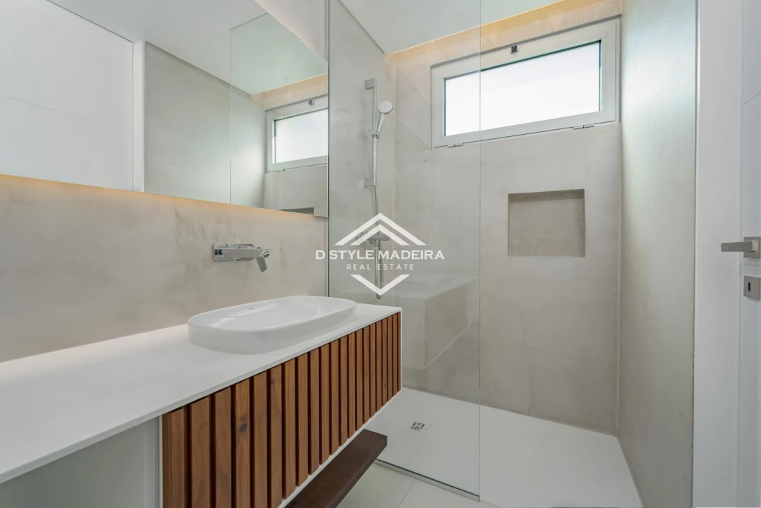 Apartamento T2 para Arrendamento em Funchal (São Pedro) Foto 25