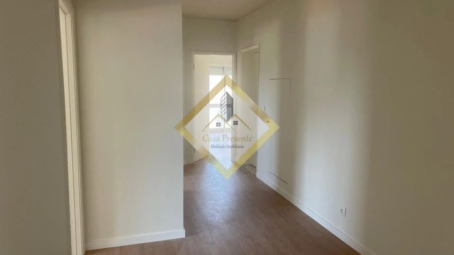 Apartamento T3 para Venda em Mafamude e Vilar do Paraíso Foto 5