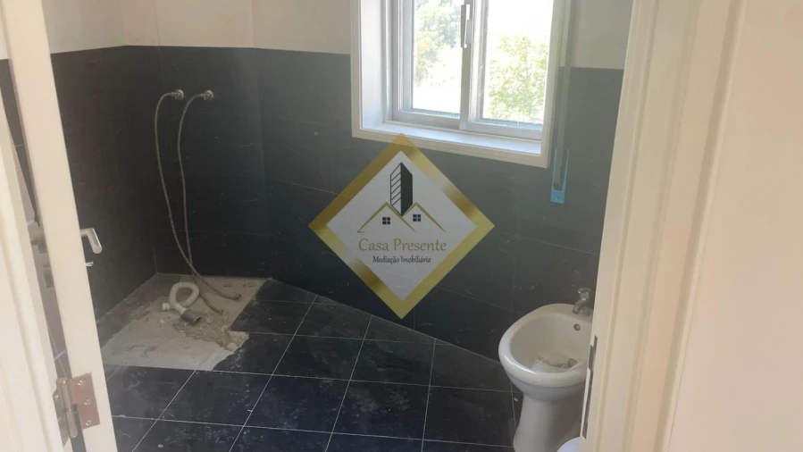 Apartamento T3 para Venda em Mafamude e Vilar do Paraíso Foto 18