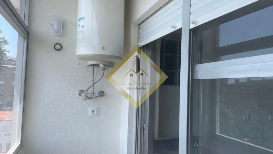 Apartamento T3 para Venda em Mafamude e Vilar do Paraíso Foto 3