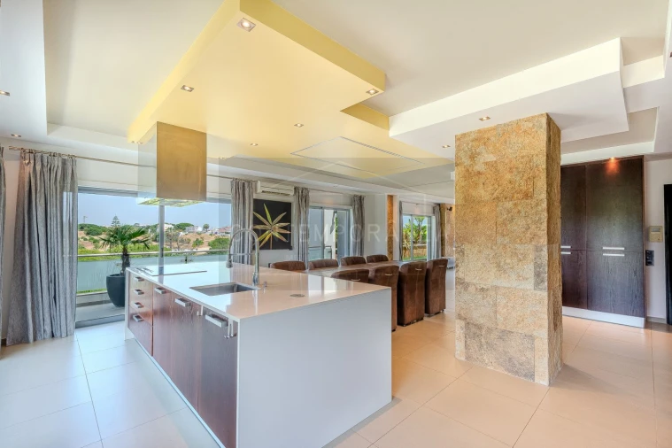 Apartamento T3 para Venda em Albufeira e Olhos de Água Foto 24