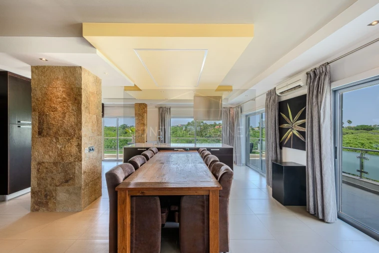 Apartamento T3 para Venda em Albufeira e Olhos de Água Foto 19