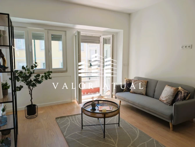 Apartamento T3 para Venda em São Vicente Foto 1