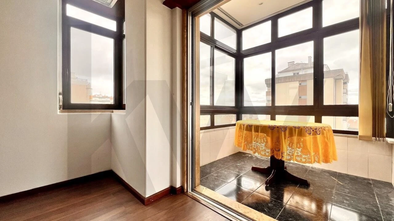 Apartamento T2 para Venda em Oeiras e São Julião da Barra, Paço de Arcos e Caxias Foto 4