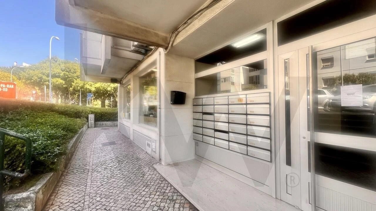 Apartamento T2 para Venda em Oeiras e São Julião da Barra, Paço de Arcos e Caxias Foto 19