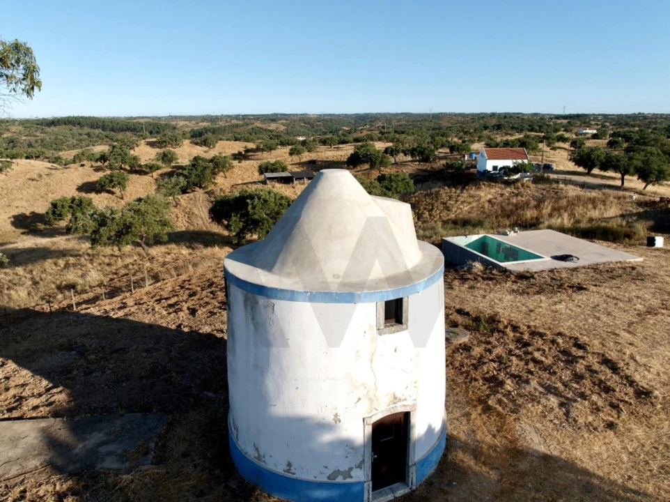 Quinta T2 para Venda em Santiago do Cacém, Santa Cruz e São Bartolomeu da Serra Foto 1