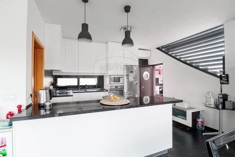 Moradia T4 para Venda em Ponte do Rol Foto 6