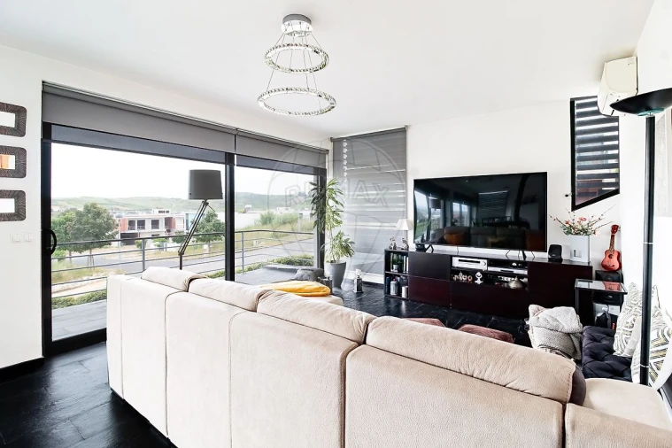 Moradia T4 para Venda em Ponte do Rol Foto 3