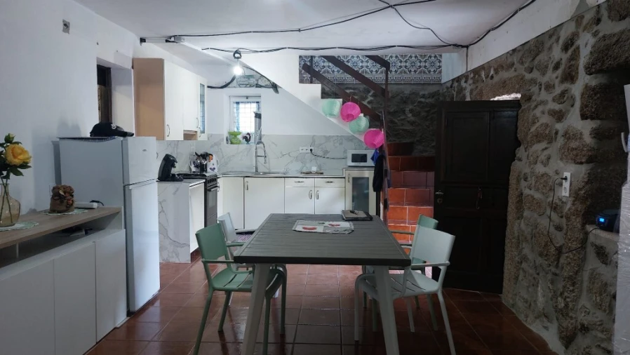 Moradia T3 para Venda em Guilhofrei Foto 3