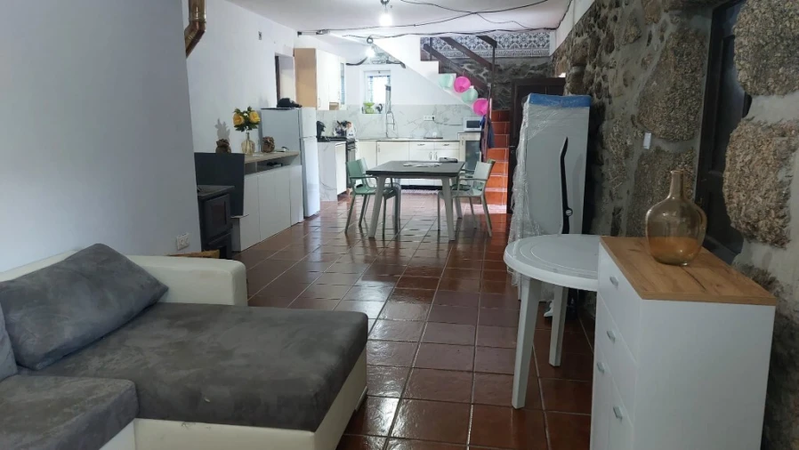 Moradia T3 para Venda em Guilhofrei Foto 5