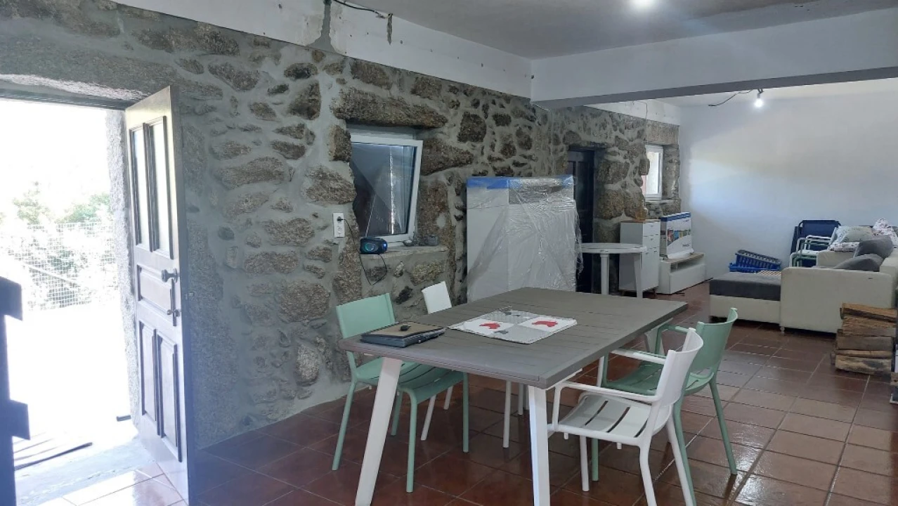 Moradia T3 para Venda em Guilhofrei Foto 2