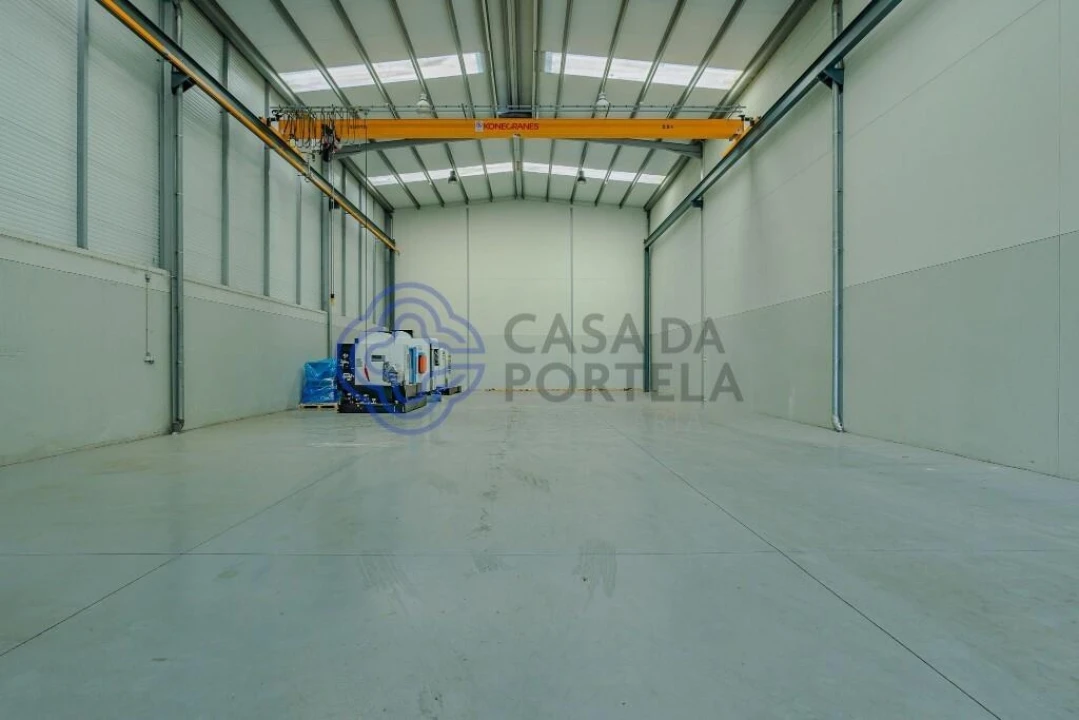 Armazém para Arrendamento em Castêlo da Maia Foto 10