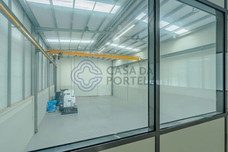 Armazém para Arrendamento em Castêlo da Maia Foto 15