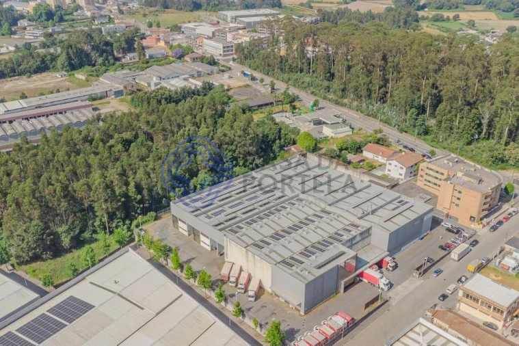 Armazém para Arrendamento em Castêlo da Maia Foto 30