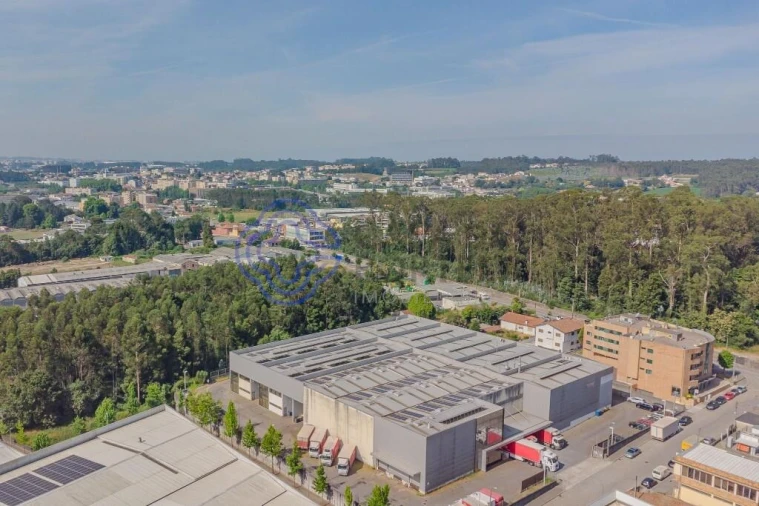 Armazém para Arrendamento em Castêlo da Maia Foto 29
