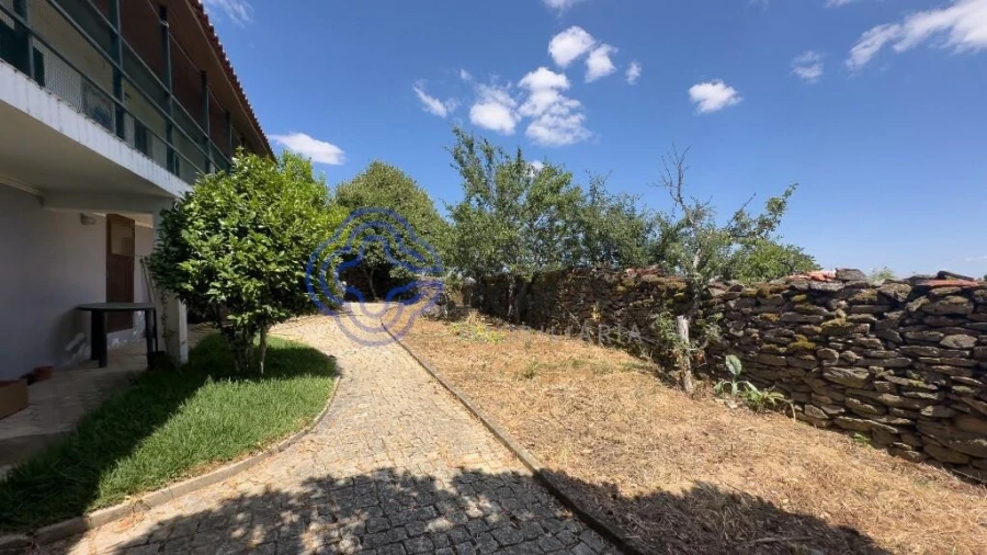 Quinta T3 para Venda em Carrazedo de Montenegro e Curros Foto 6