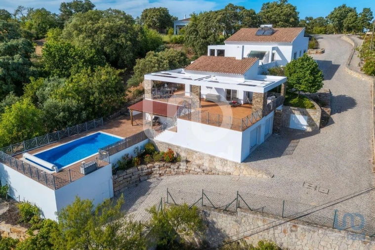 Moradia T3 para Venda em São Brás de Alportel Foto 2