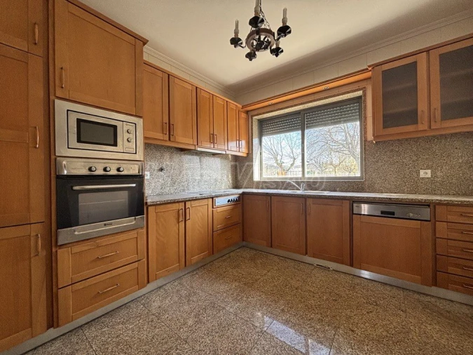 Moradia T3 para Venda em Alfena Foto 4