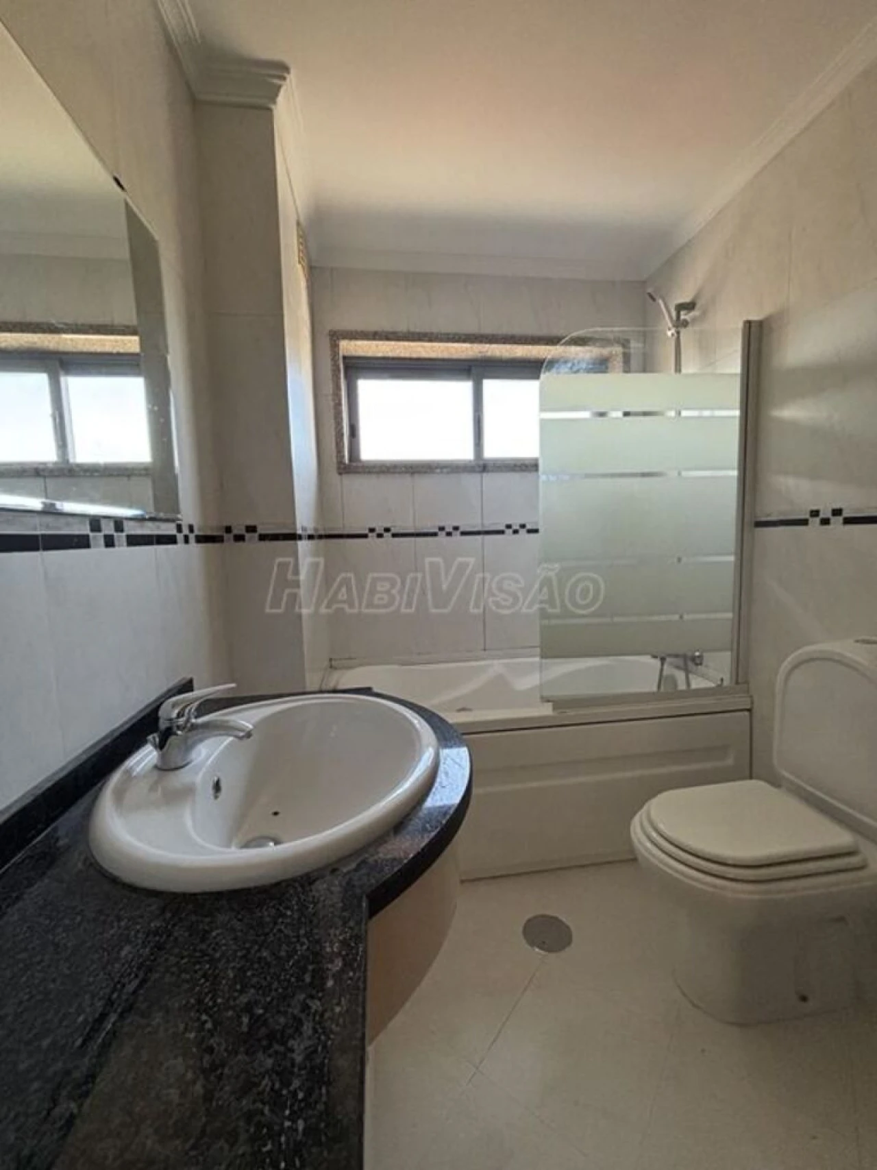 Moradia T3 para Venda em Alfena Foto 8