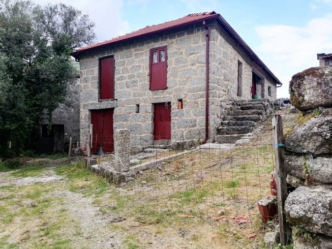 Moradia T9 para Venda em Cantelães