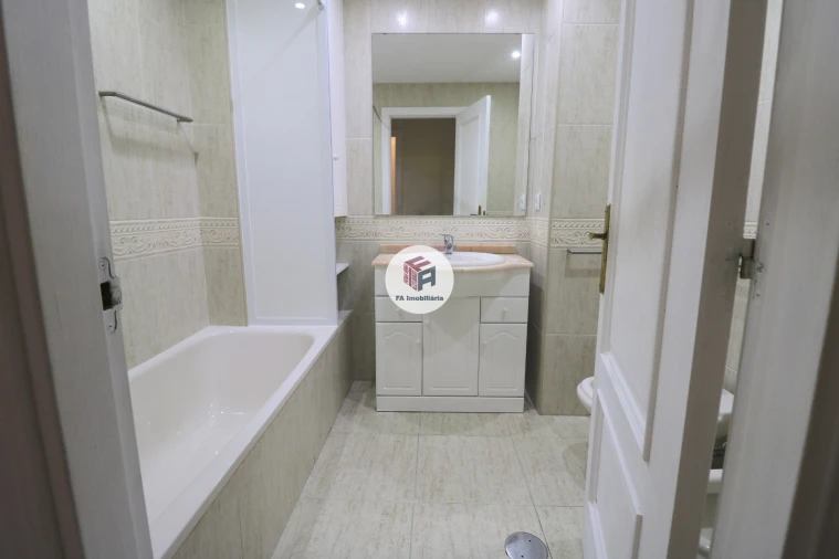 Apartamento T2 para Arrendamento em Matosinhos e Leça da Palmeira Foto 13
