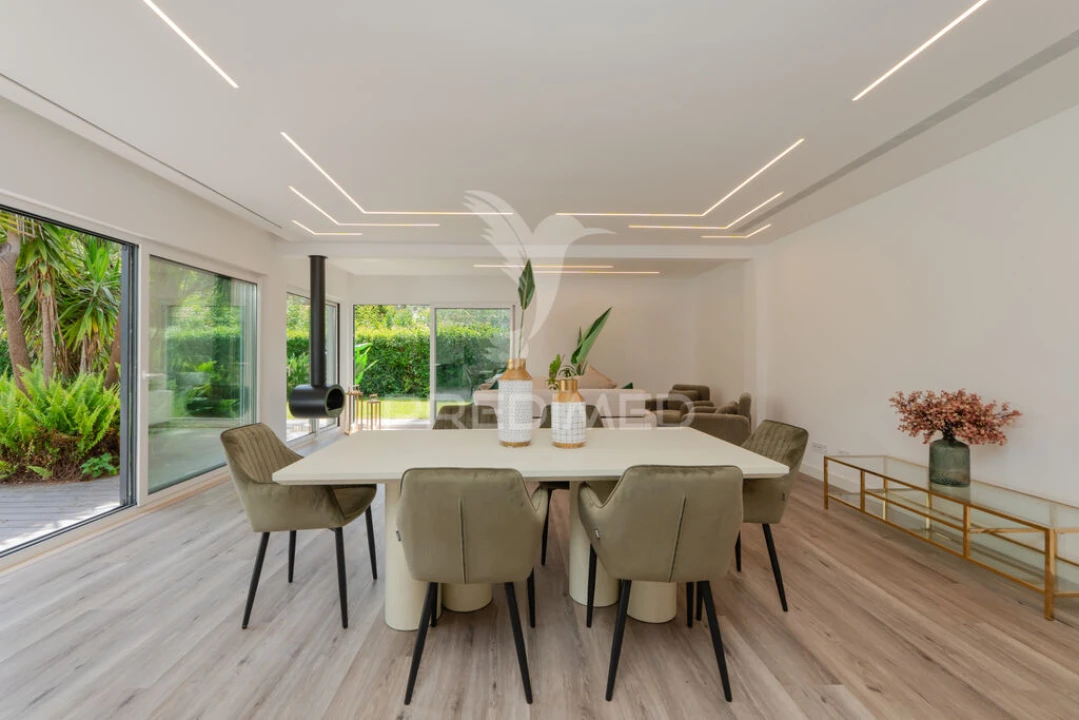 Moradia T4 para Venda em Charneca de Caparica e Sobreda Foto 7