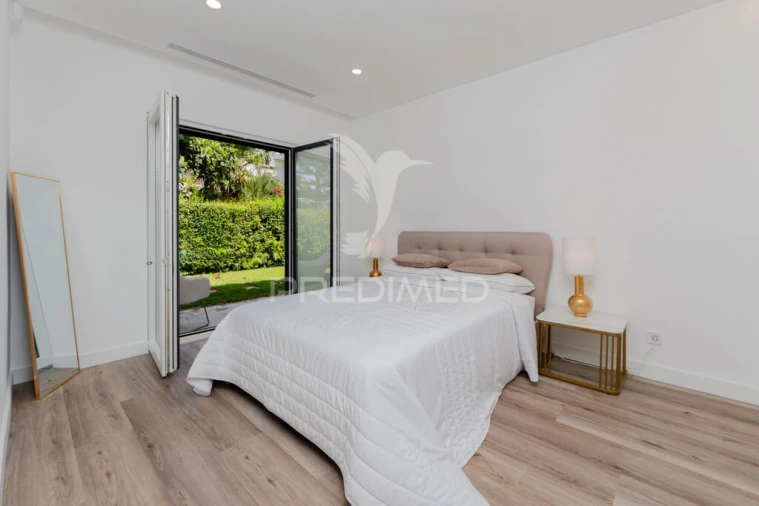 Moradia T4 para Venda em Charneca de Caparica e Sobreda Foto 14