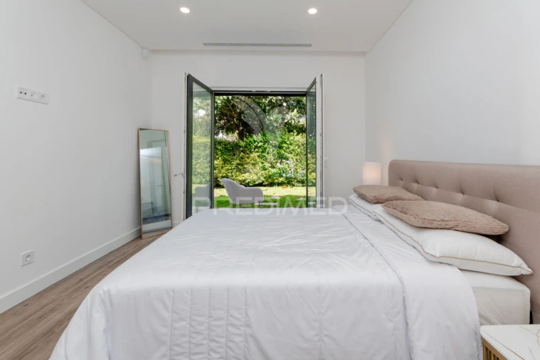 Moradia T4 para Venda em Charneca de Caparica e Sobreda Foto 15