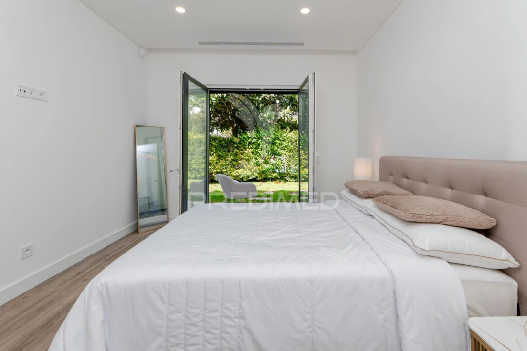 Moradia T4 para Venda em Charneca de Caparica e Sobreda Foto 15