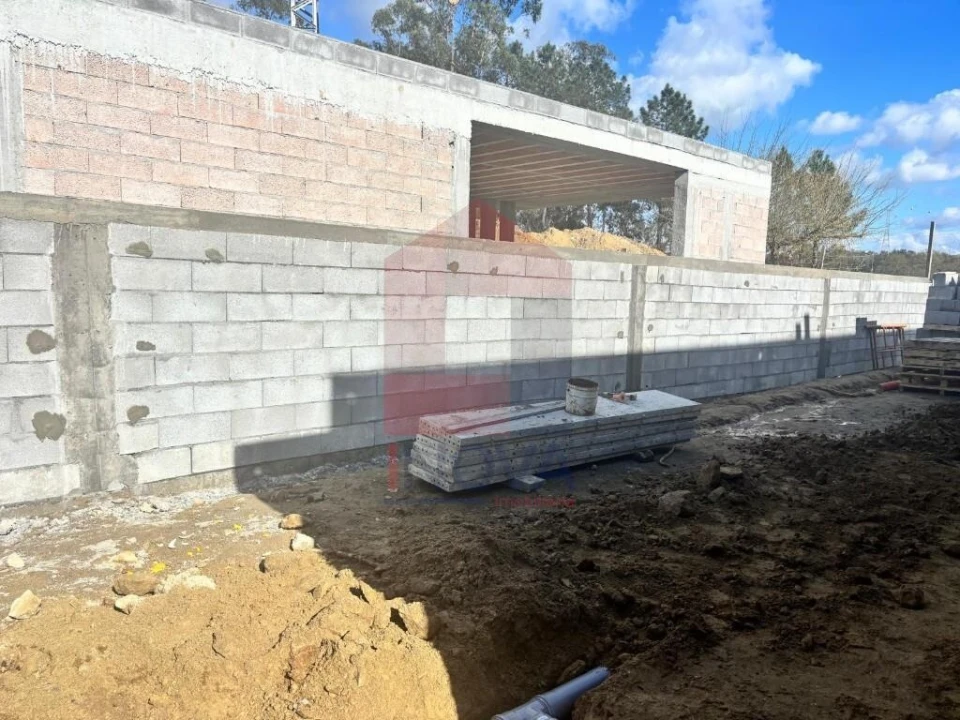 Moradia T3 para Venda em Soutelo Foto 16