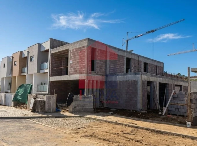 Moradia T3 para Venda em Soutelo Foto 9