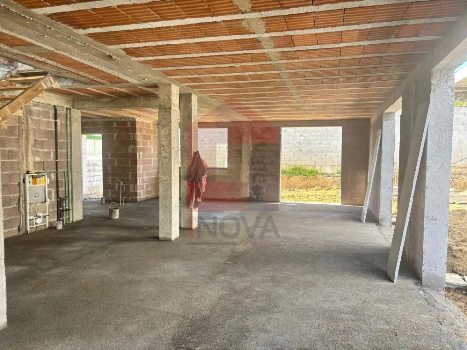 Moradia T3 para Venda em Soutelo Foto 13