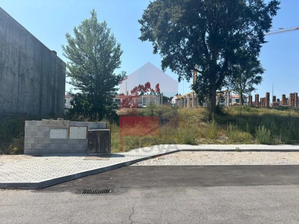 Moradia T3 para Venda em Soutelo Foto 10