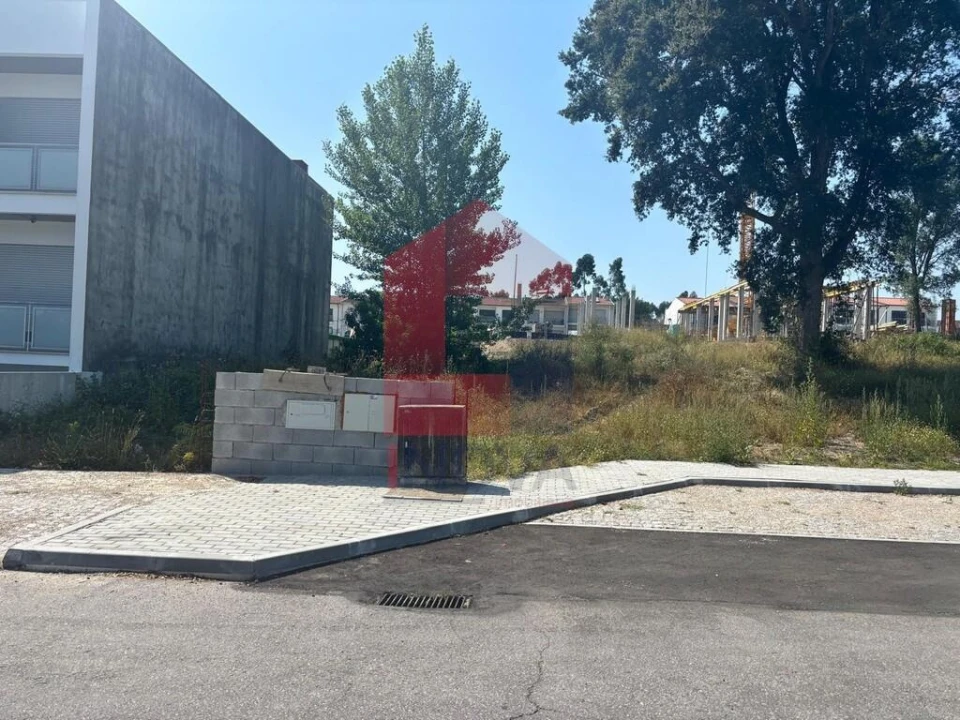 Moradia T3 para Venda em Soutelo Foto 9