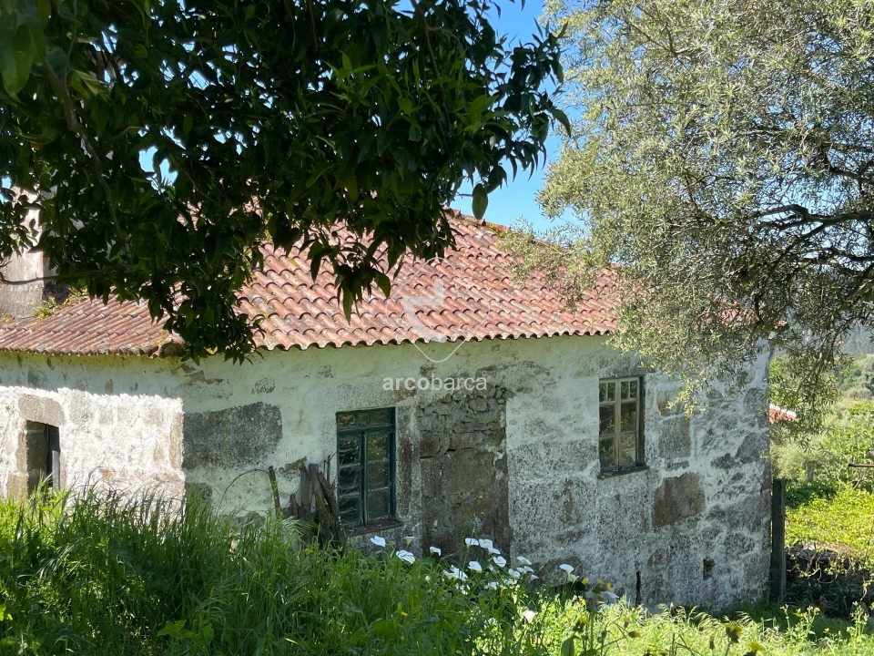 Moradia T2 para Venda em Vale Foto 32