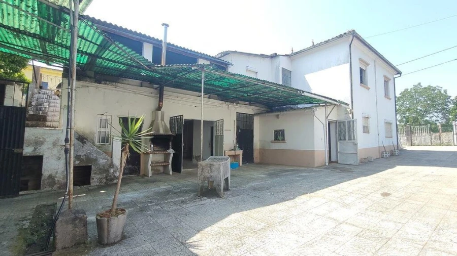 Moradia T5 para Venda em São Pedro da Torre Foto 23
