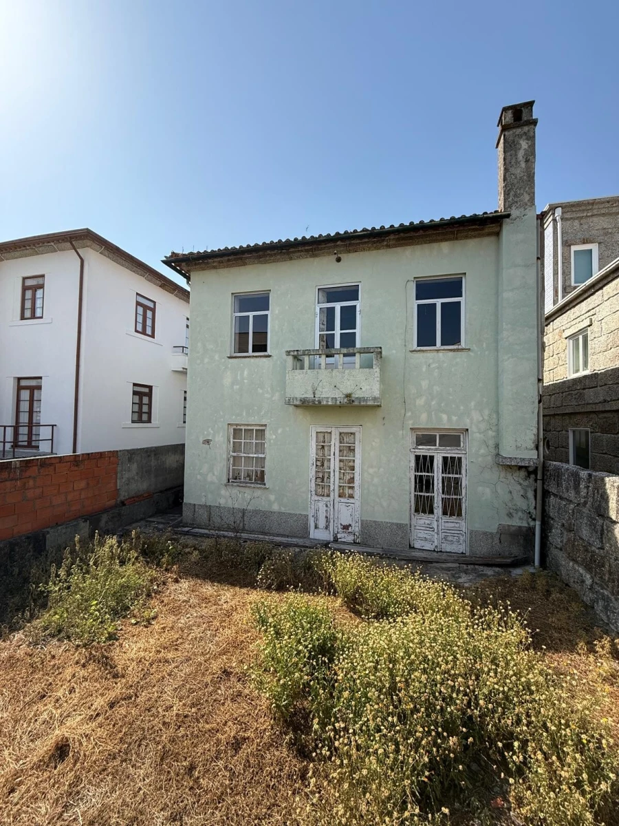 Moradia T3 para Venda em Oliveira, São Paio e São Sebastião Foto 11