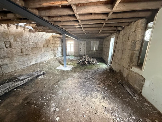 Moradia T3 para Venda em Oliveira, São Paio e São Sebastião Foto 16