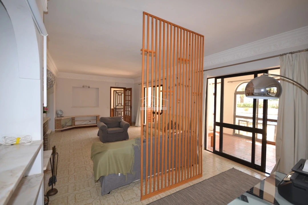 Moradia T4 para Venda em Boliqueime Foto 9