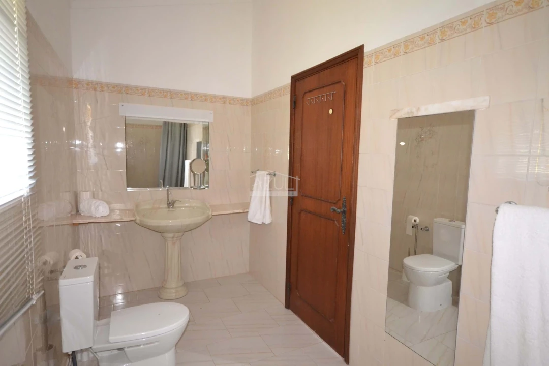 Moradia T4 para Venda em Boliqueime Foto 38