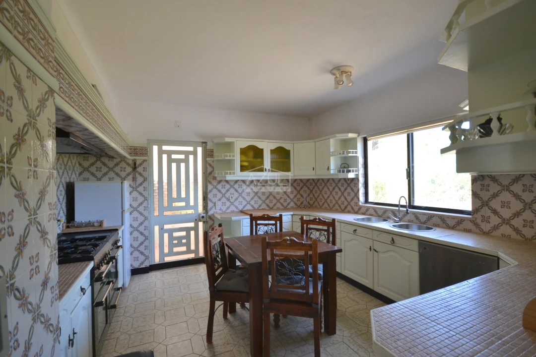 Moradia T4 para Venda em Boliqueime Foto 14