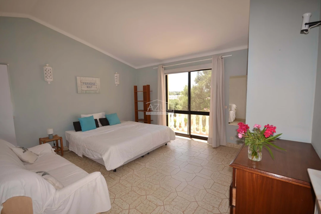 Moradia T4 para Venda em Boliqueime Foto 17