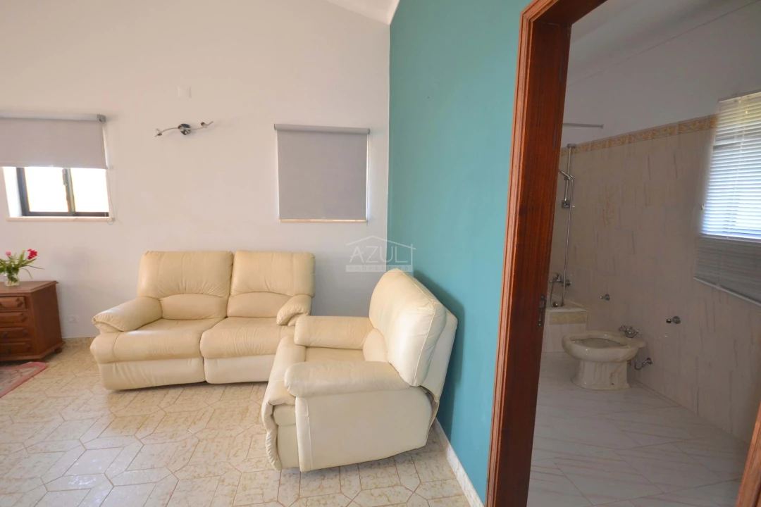 Moradia T4 para Venda em Boliqueime Foto 36