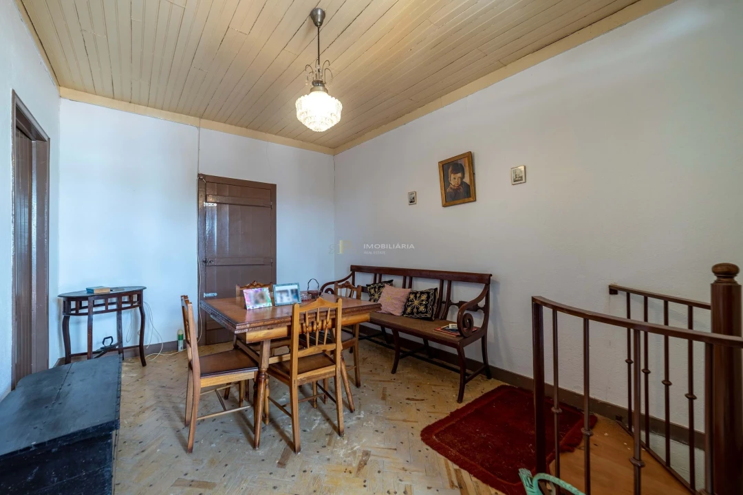 Moradia T4 para Venda em Alcanhões Foto 1