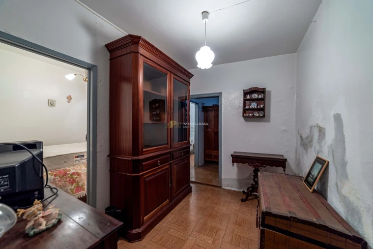 Moradia T4 para Venda em Alcanhões Foto 4