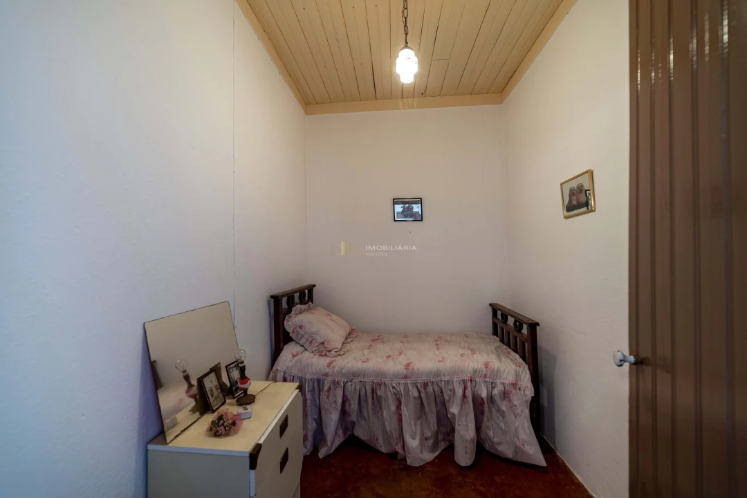 Moradia T4 para Venda em Alcanhões Foto 15